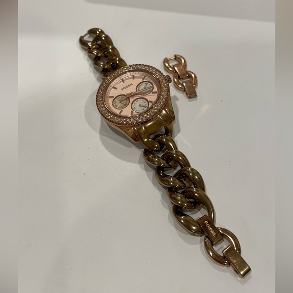 Fossil Watch - Picture 3 of 3